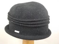 Seeberger Cloche Ribbels ZWART