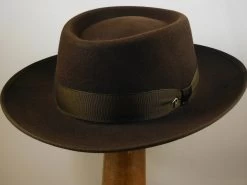 Panizza Siviglia Bruin