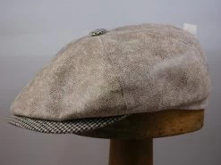 Alfonso D Este Ballonpet Volturno LEER En TWEED