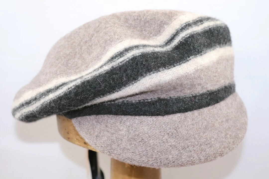 Seeberger Toque Wollen Baret Met Klep NUTRIA BLACK 3 Seeberger Toque Wollen Baret Met Klep NUTRIA BLACK