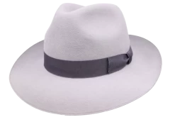 Jos Van Dijck By Tesi Regina Grigio