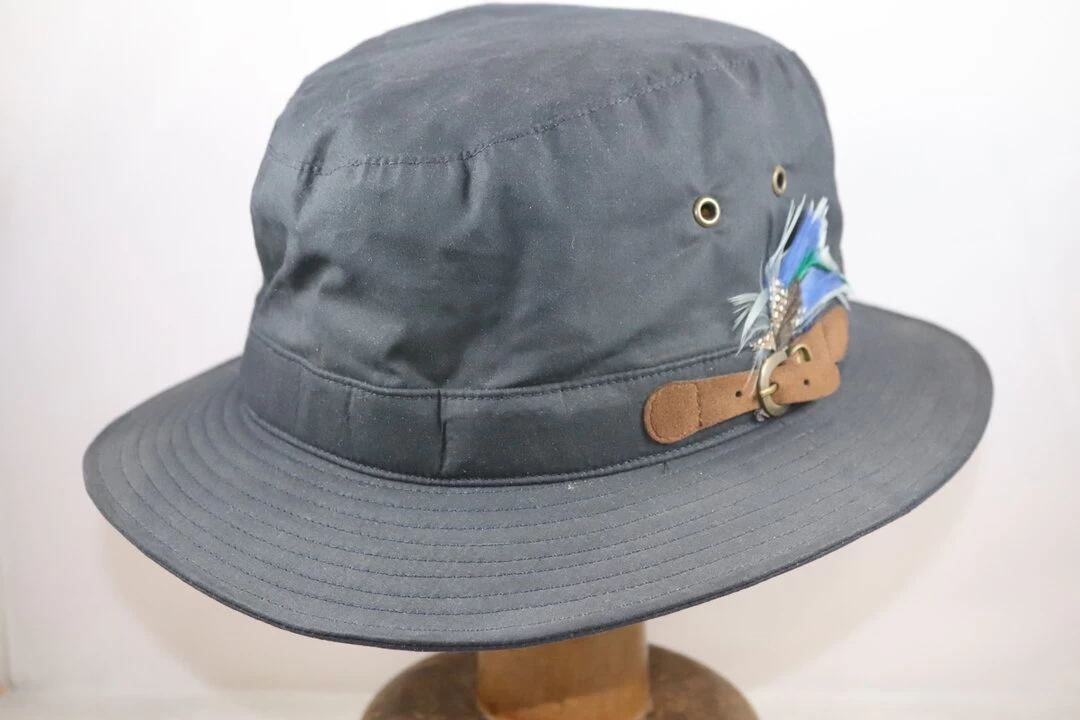 Wigéns Bucket Classic Waxed Cotton Regenhoed Navy Gesp 3 Wigéns Bucket Classic Waxed Cotton Regenhoed Navy Gesp