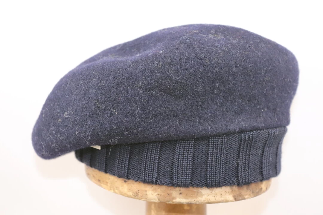 Seeberger Wollen Baret Met Gebreide Rand Marine Blauw 4 Seeberger Wollen Baret Met Gebreide Rand Marine Blauw - Afbeelding 2