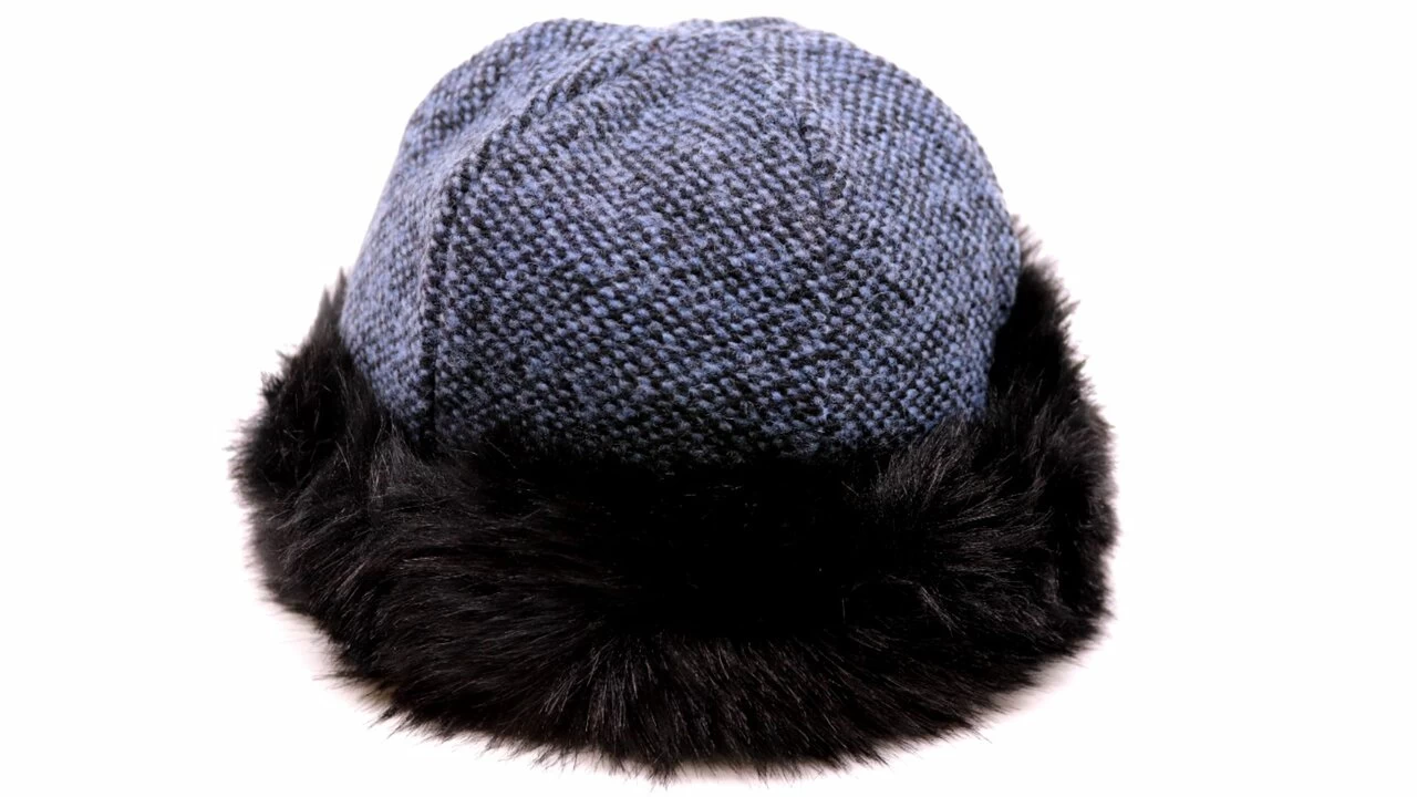 Panizza Cloche Faux Fur Met Oorflappen Blauw En Zwart 3 Panizza Cloche Faux Fur Met Oorflappen Blauw En Zwart